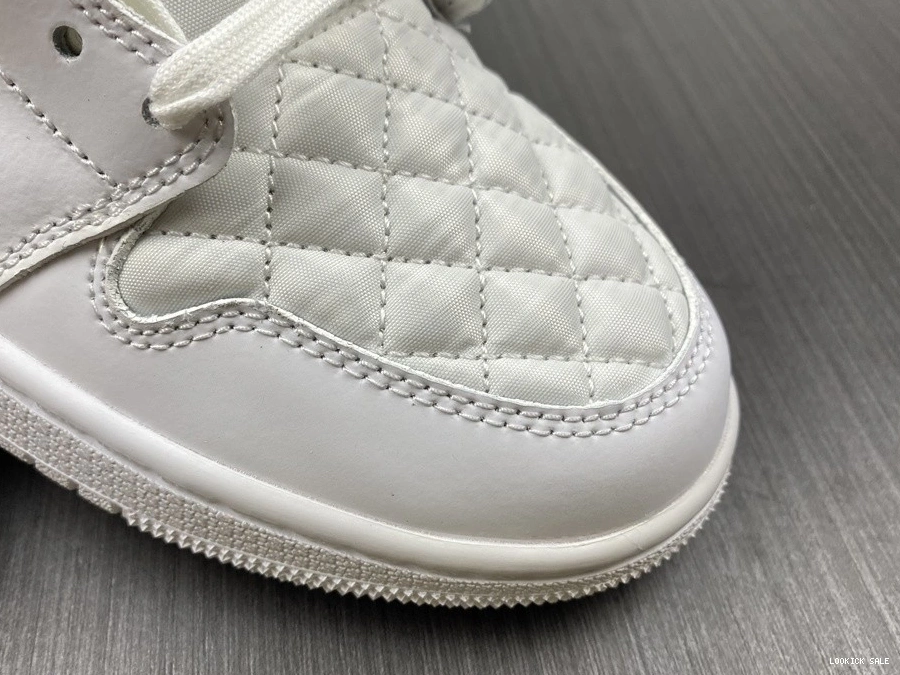 Reps 1 - Quilted (W) Mid Jordan DB6078-100 White 0515